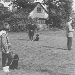 Alfred Marquard beim Hundesport auf dem Gelände des Pudel-Klub